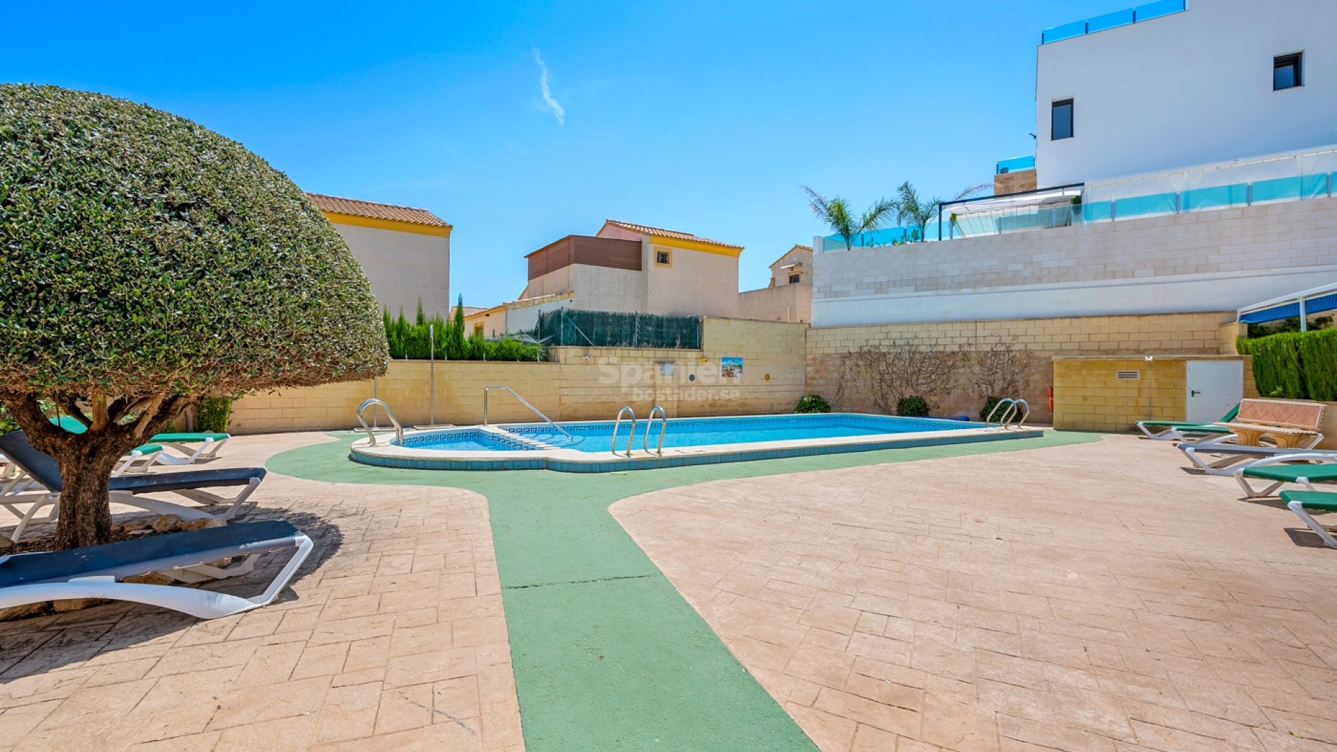Resale - Villa -
Polop
