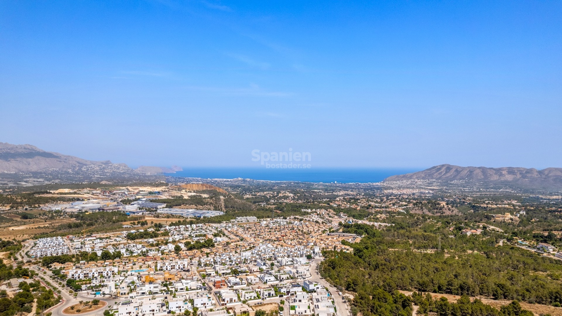 Resale - Villa -
Polop