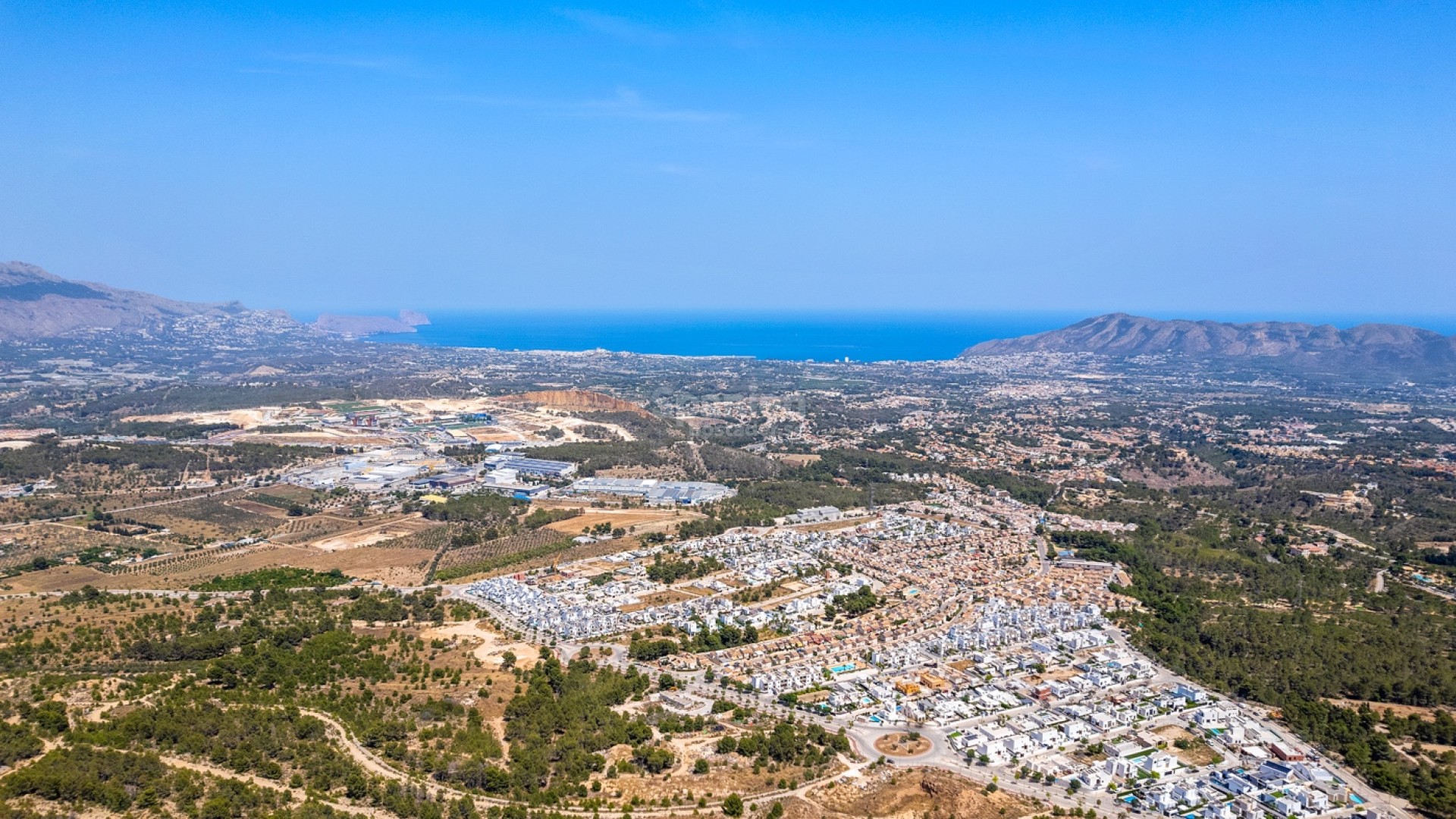 Resale - Villa -
Polop