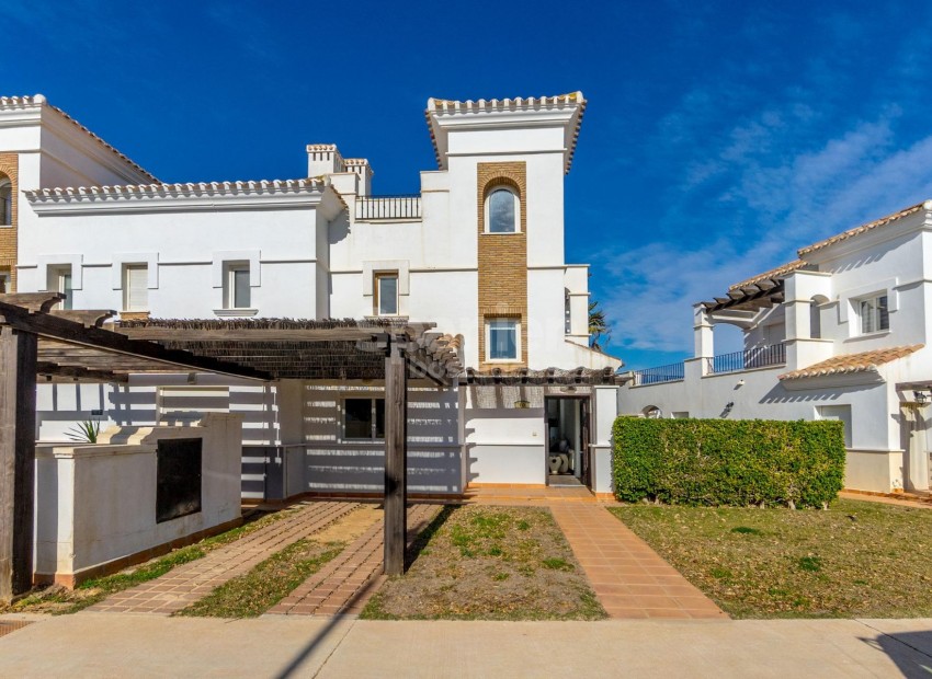 Resale - Villa -
Torre - Pacheco - Roldán