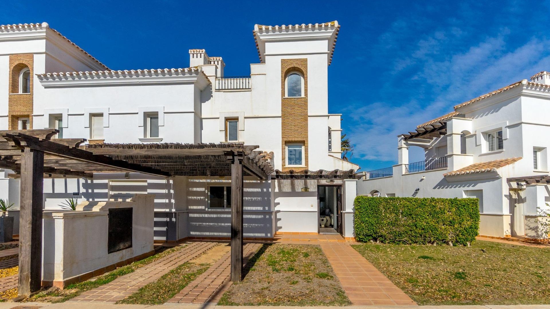 Resale - Villa -
Torre - Pacheco - Roldán