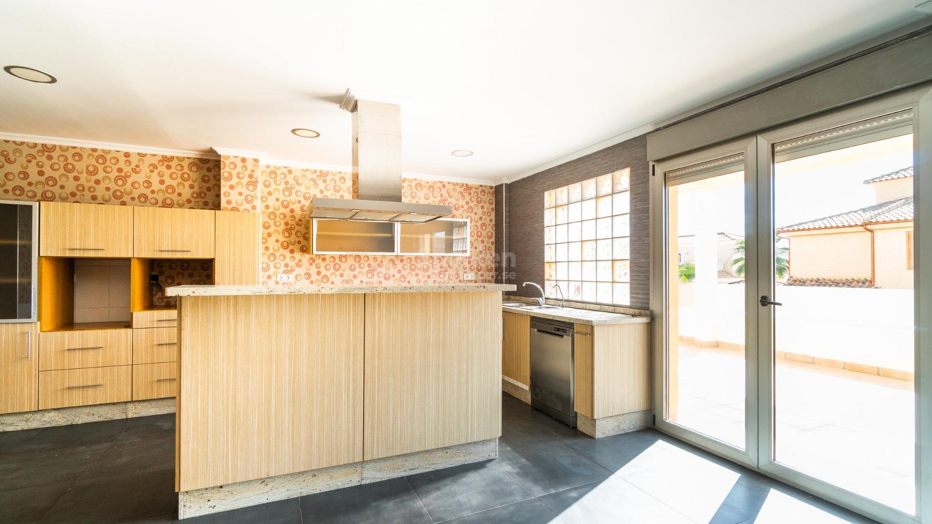 Resale - Villa -
Torrevieja - Aguas nuevas 2