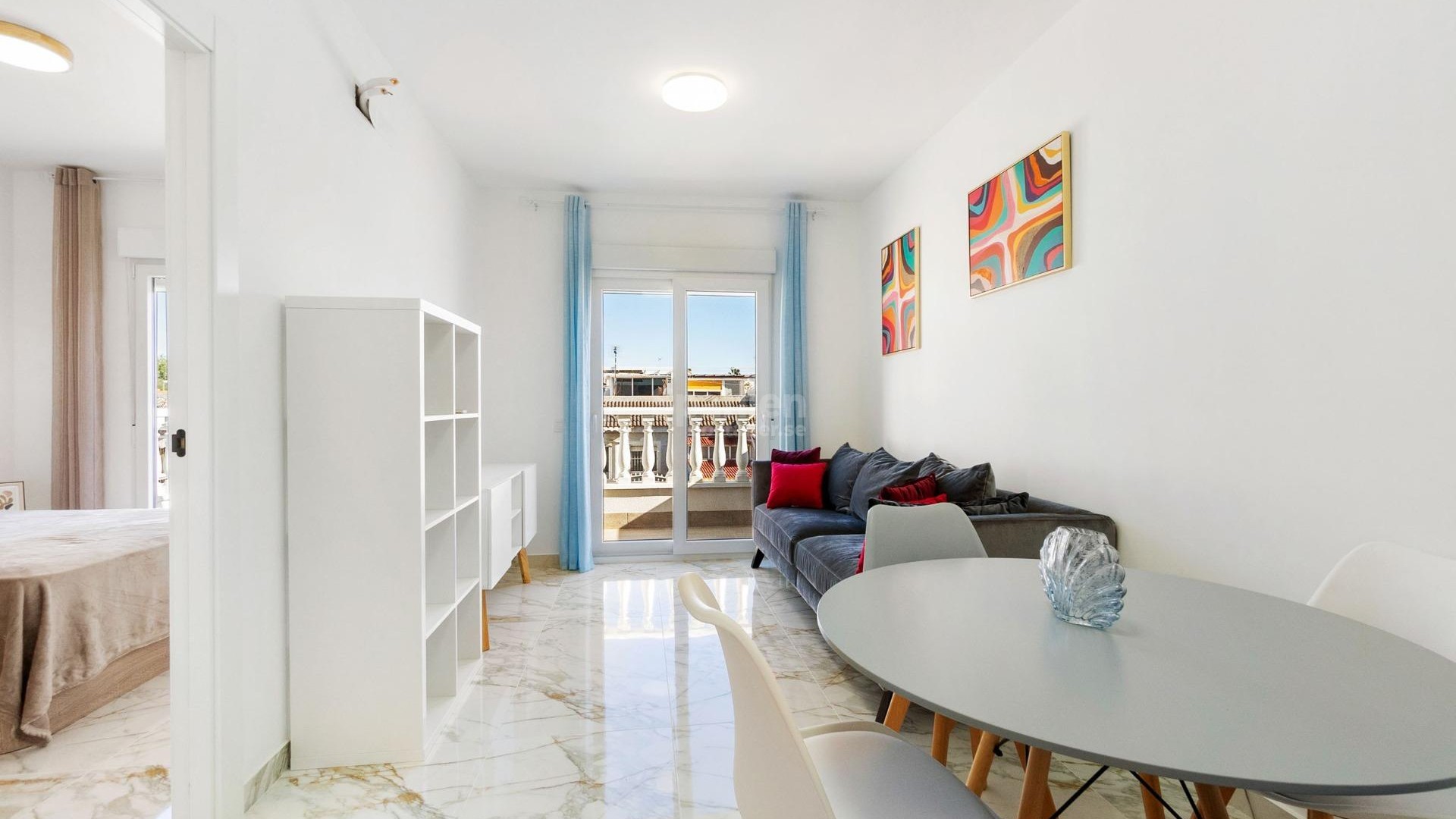 Resale - Villa -
Torrevieja - El chaparral