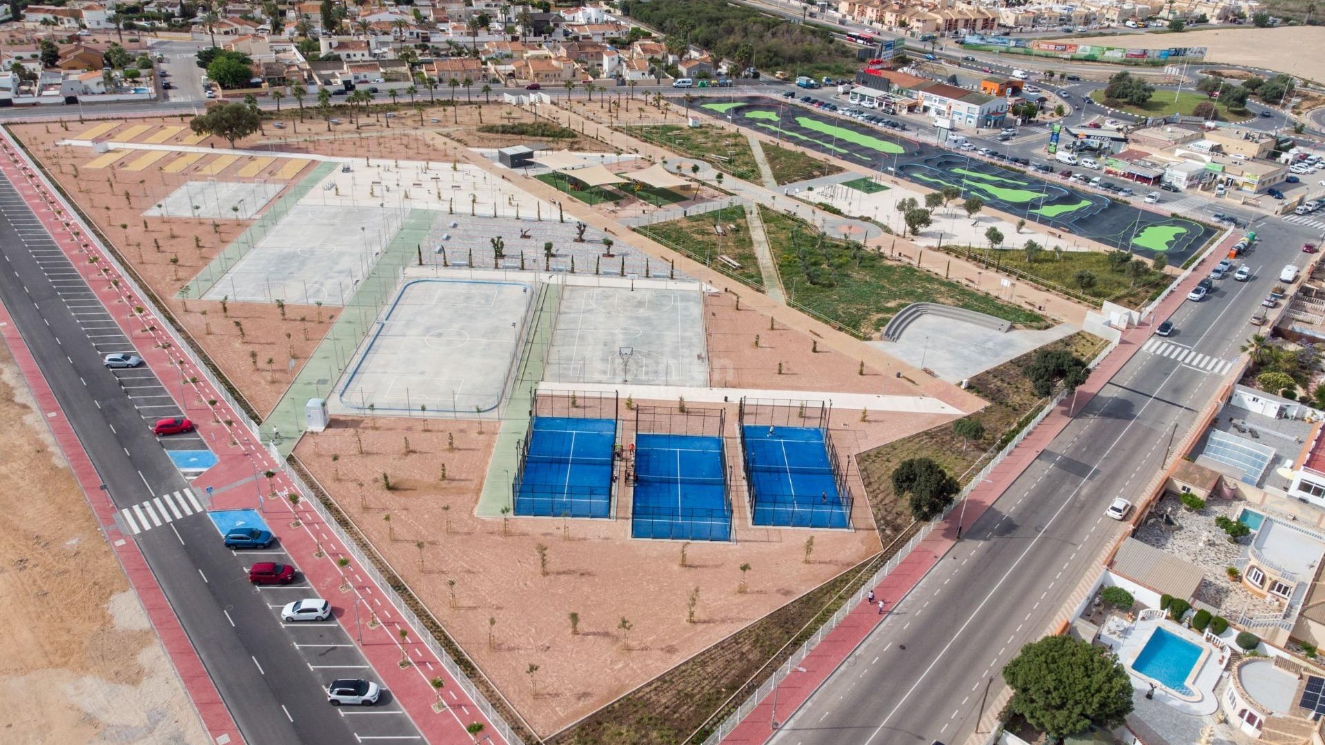 Resale - Villa -
Torrevieja - El chaparral