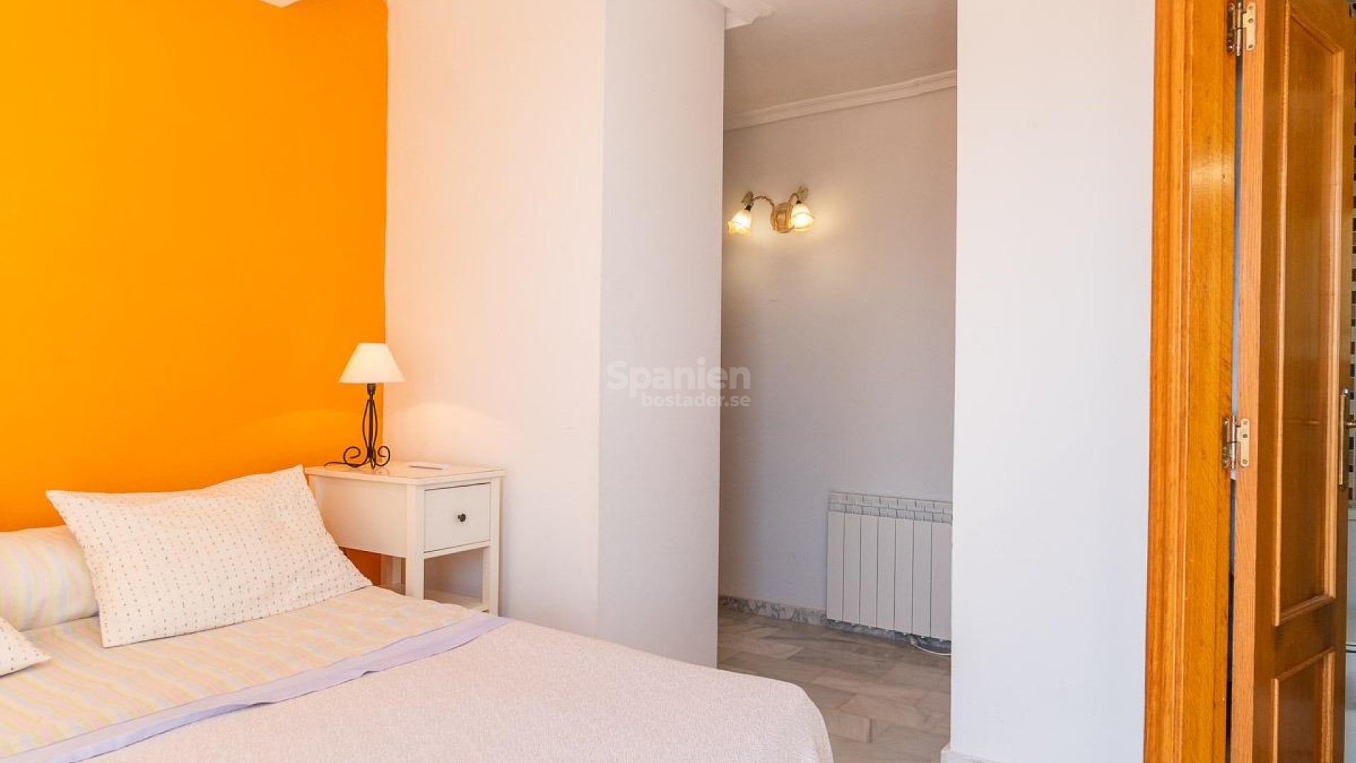 Resale - Villa -
Torrevieja - La Mata
