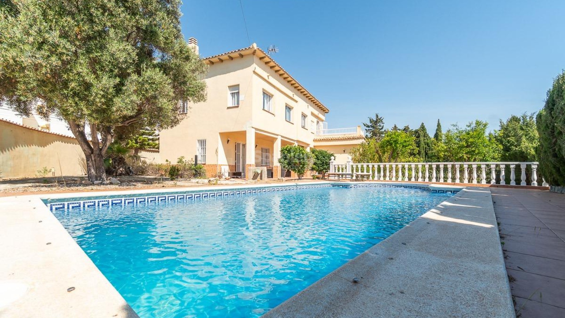 Resale - Villa -
Torrevieja - La Mata