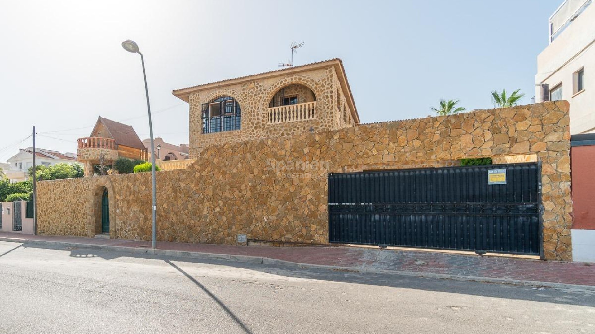 Resale - Villa -
Torrevieja - Los Altos