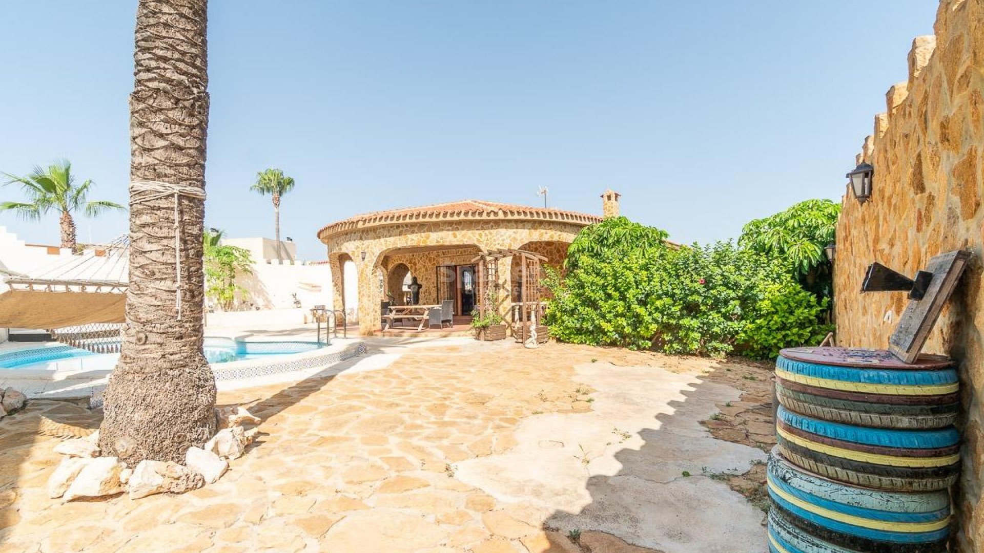 Resale - Villa -
Torrevieja - Los Altos