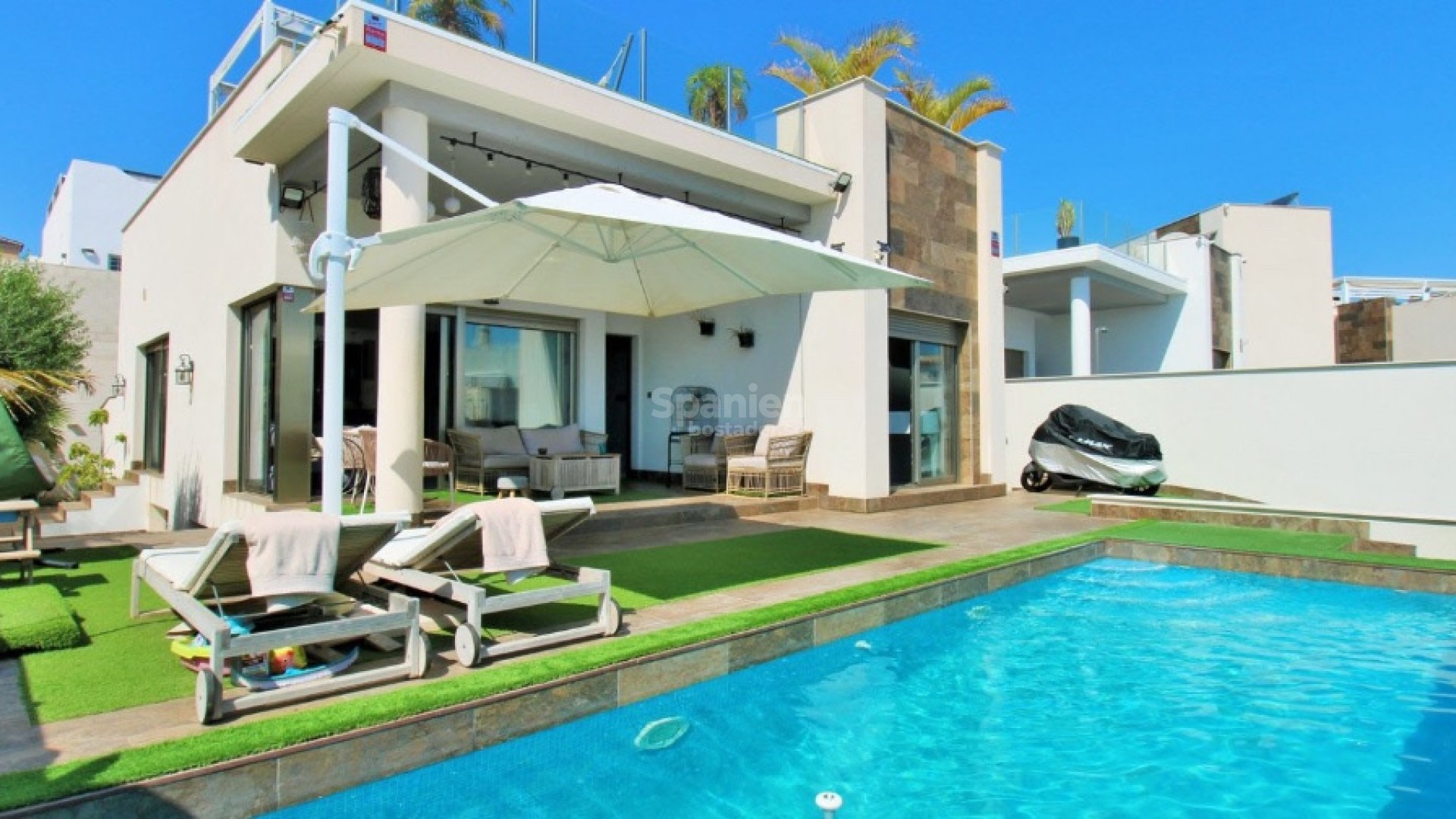 Resale - Villa -
Villamartín - Villamartin
