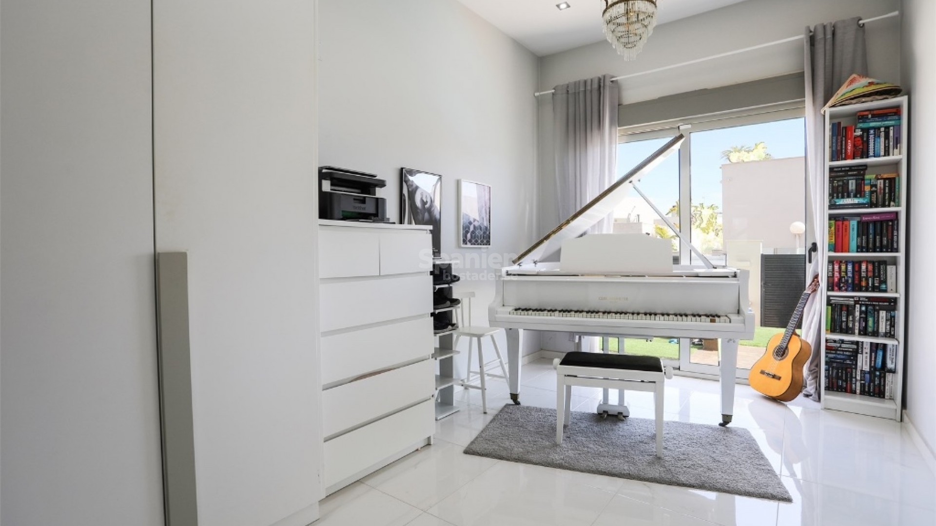 Resale - Villa -
Villamartín - Villamartin