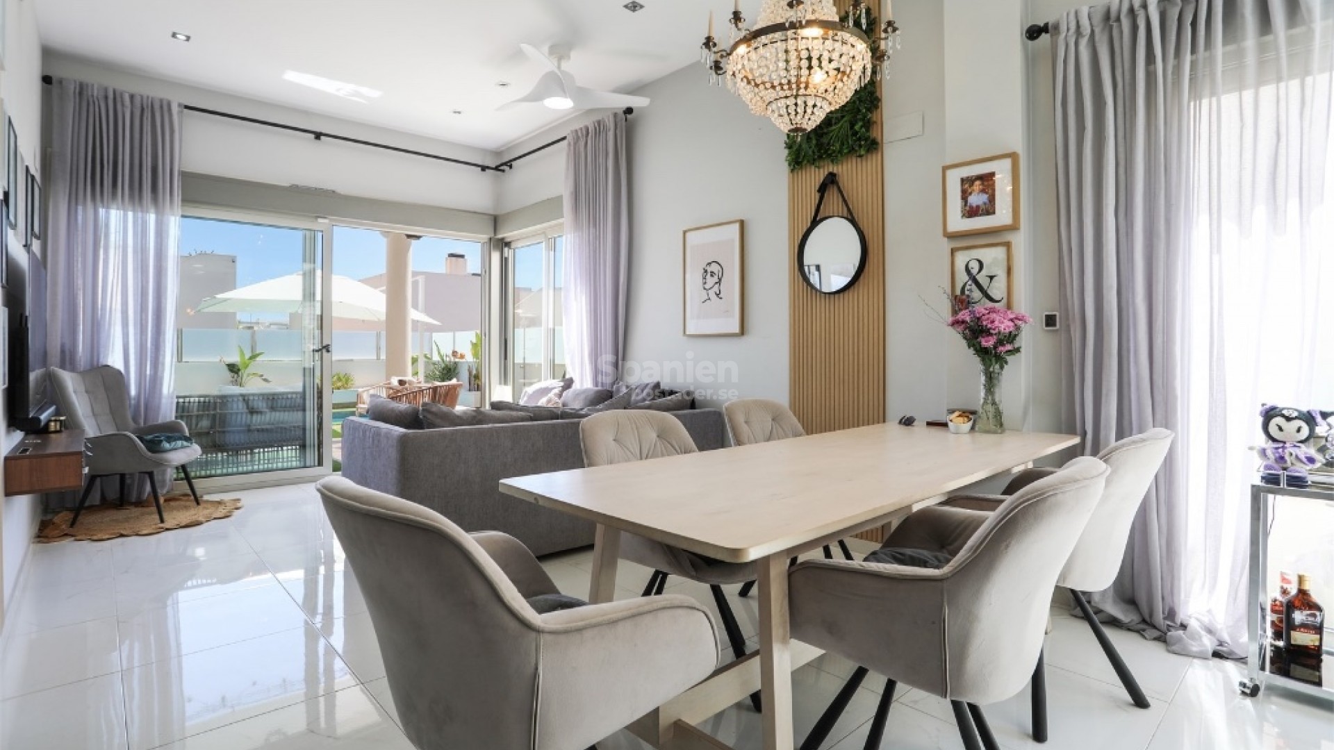 Resale - Villa -
Villamartín - Villamartin