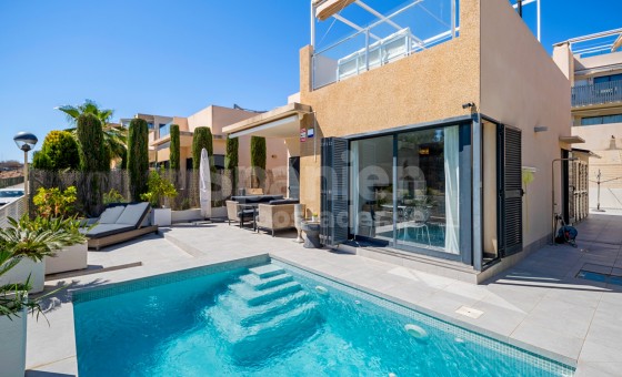 Villa - Resale - Orihuela Costa - La Zenia