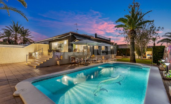 Villa - Resale - Torrevieja - Rocio del Mar