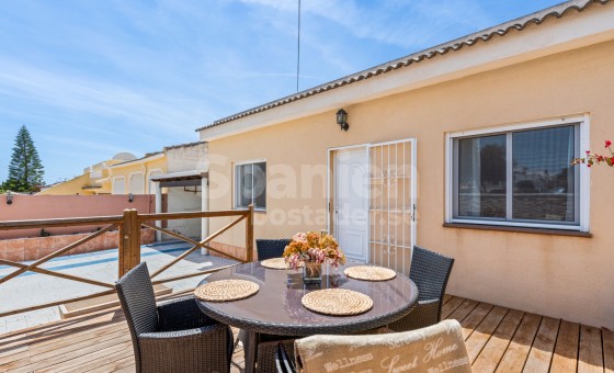 Villa - Resale - Torrevieja - Torrevieja